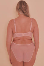 Load image into Gallery viewer, Felicity Hayward Molly Retro Seams Padded Body Curve