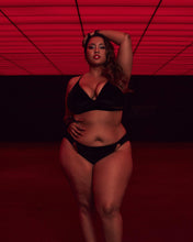 Load image into Gallery viewer, Gabi Fresh Erin Black Velvet Bralet