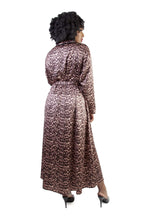 Load image into Gallery viewer, Bettie Page Leopard Print Satin Robe
