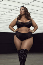 Load image into Gallery viewer, Gabi Fresh Black Carmen Lace &amp; Satin Longline Bra
