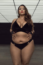Load image into Gallery viewer, Gabi Fresh Erin Black Velvet Bralet
