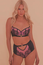 Load image into Gallery viewer, Emelda Lilac Satin and lace ring detail HW pant
