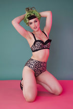 Load image into Gallery viewer, Collectif Leopard Balcony top
