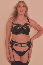 Load image into Gallery viewer, Virginia Guipure Quarter Cup Bra Curve
