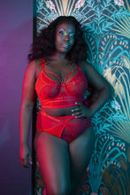 Load image into Gallery viewer, Eddie Crossover Wrap Bra Curve
