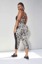 Load image into Gallery viewer, Wolf &amp; Whistle Curve Zebra Chain Cropped Leggings
