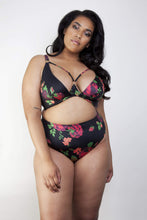 Load image into Gallery viewer, Wolf &amp; Whistle Floral high waist bikini brief curve
